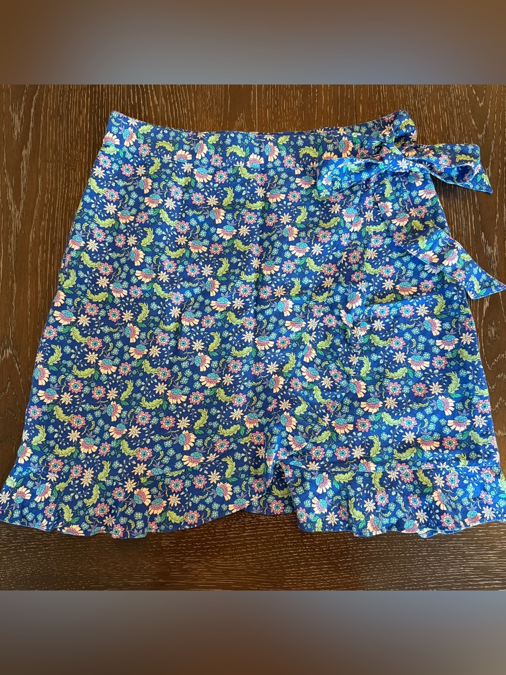 Loft‎ Blue Floral Wrap Style Skirt Ruffle Hem Bow Tie Side Size 8